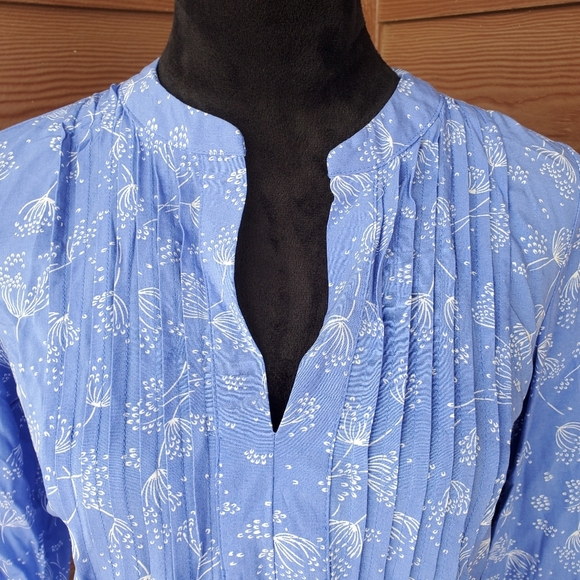 Old Navy Periwinkle Blue Pintuck Swing Tunic Long Sleeve Floral Mini Dress NWOT - Picture 12 of 16